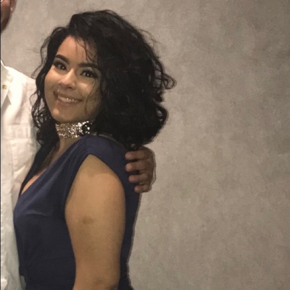 Meet your Posher, Julissa